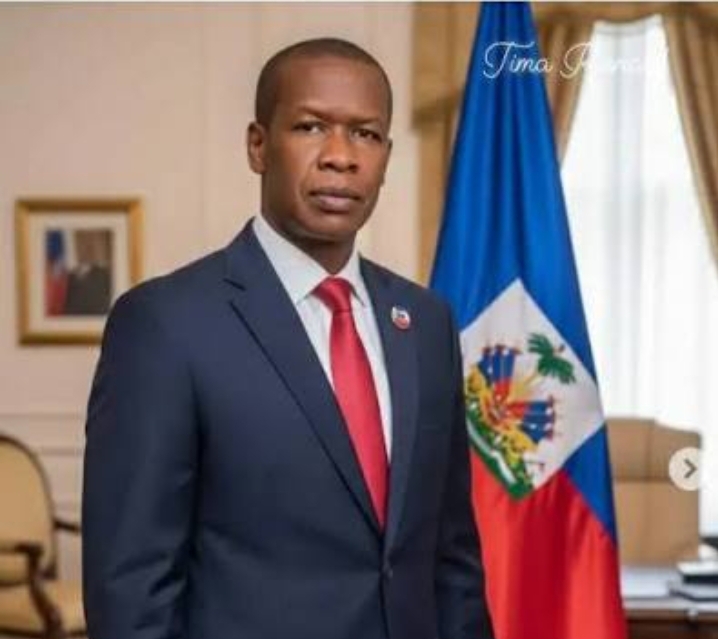 Présidentielle en Haïti : Jean Ernest Muscadin s’inscrit sous la bannière de Fòs Chanjman Nasyonal
